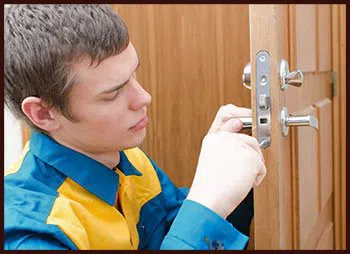 Usa Locksmith Service Miami, FL 305-744-5797 Usa Locksmith Service Miami, FL 305-744-5797 - 15-24-hour-locksmith