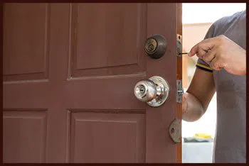 Usa Locksmith Service Miami, FL 305-744-5797 - 2-lockout-service